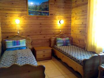 Фото номера Дом для отпуска Дома для отпуска Домики на берегу озера г. Kirovo 4
